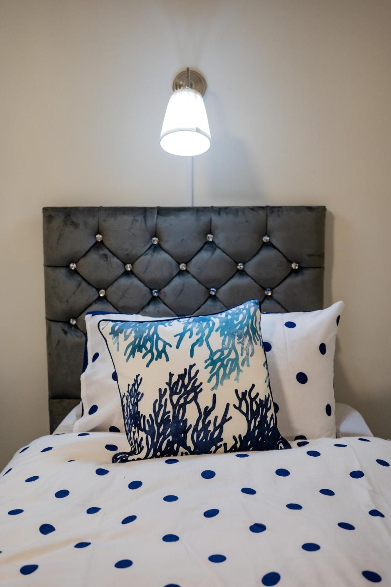 Basement Bliss Hideaway Apartment Bradford  Bagian luar foto
