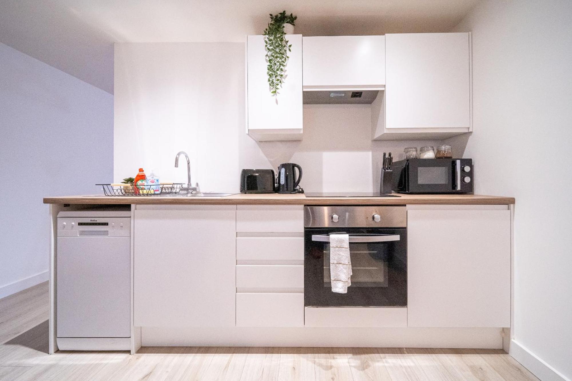 Basement Bliss Hideaway Apartment Bradford  Bagian luar foto